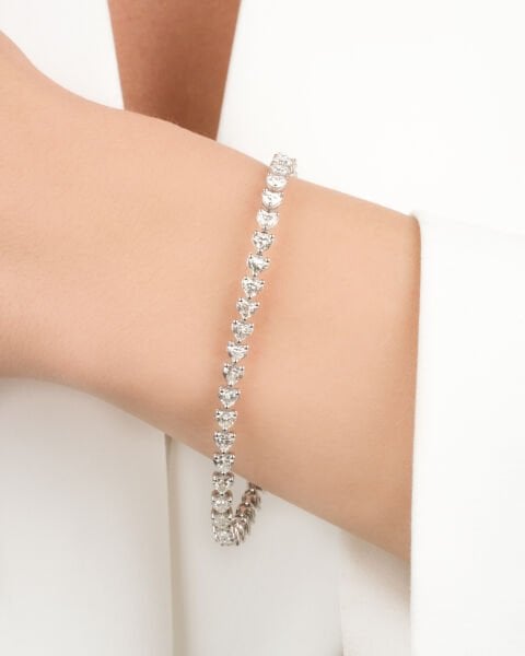 Kalp Kesim Pırlanta Su Yolu Bileklik