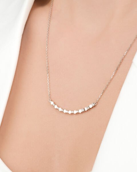 Altıgen Formlu Pırlanta Tasarım Kolye