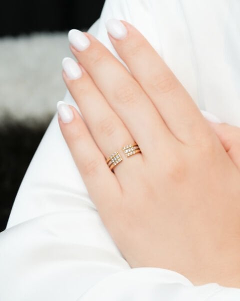 14 Ayar Altın İki Renk Taşlı Kadın Alyans