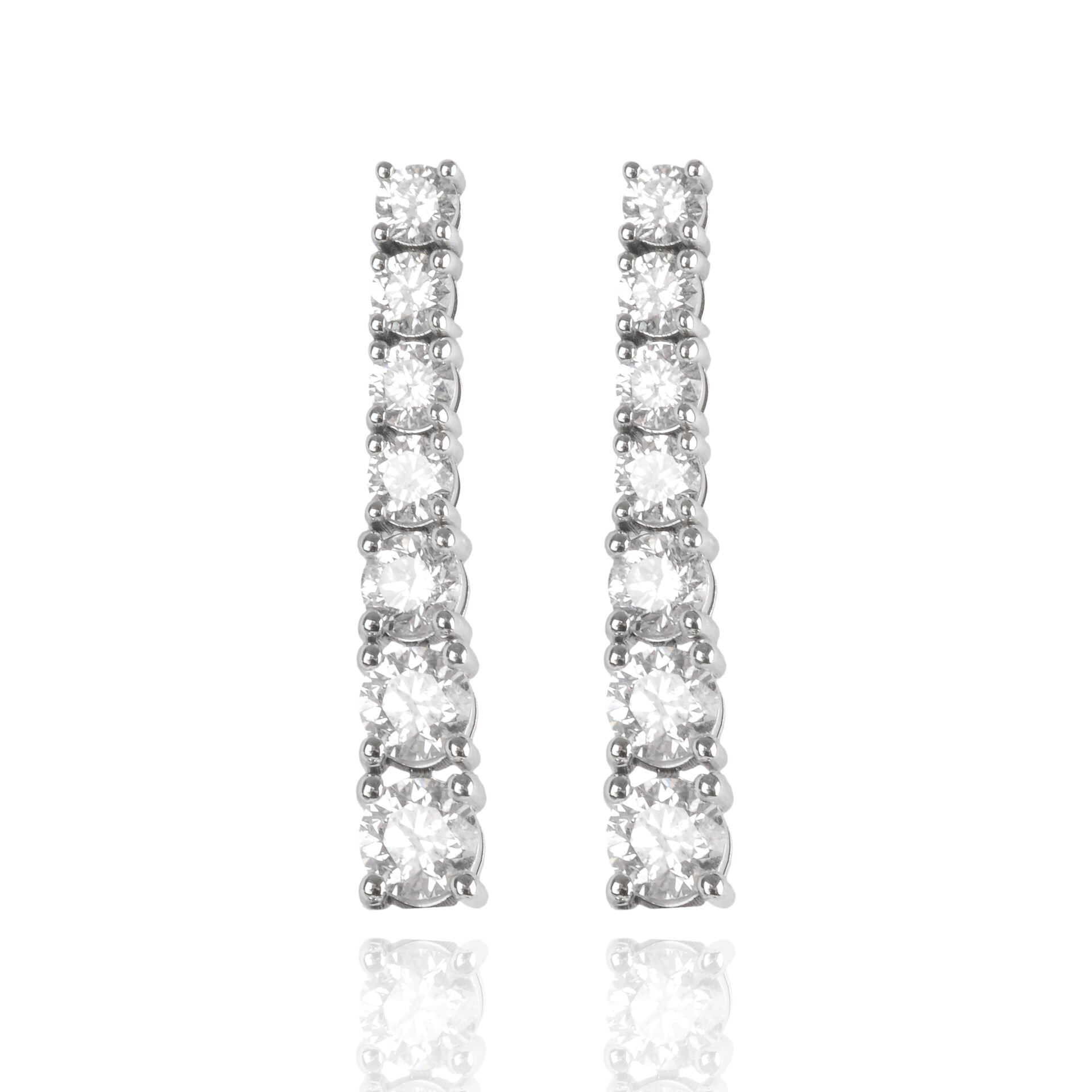 Pırlanta Su Yolu Küpe