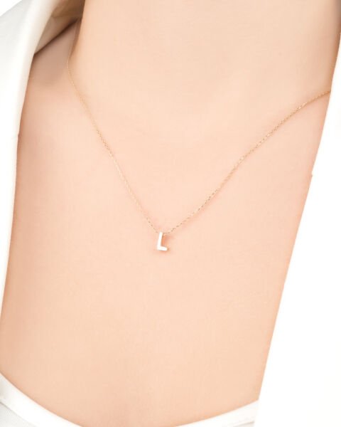 14 Ayar Altın L Harfi Kadın Kolye