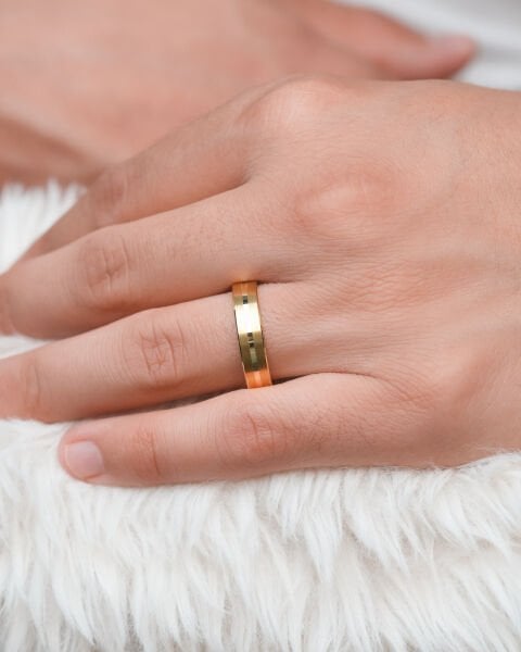 14 Ayar Altın Beyaz Şerit Mat Erkek Alyans