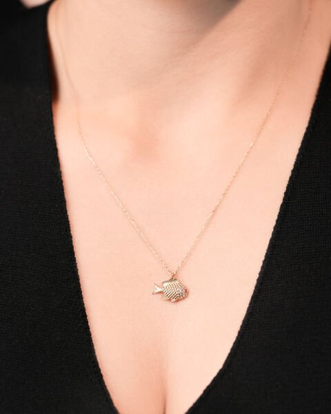 14 Ayar Altın Taşlı Balık Kolye