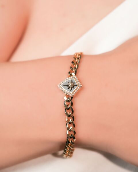 Ema 14 Ayar Taşlı Siyah Mineli Kalkan Figürlü Altın Bileklik