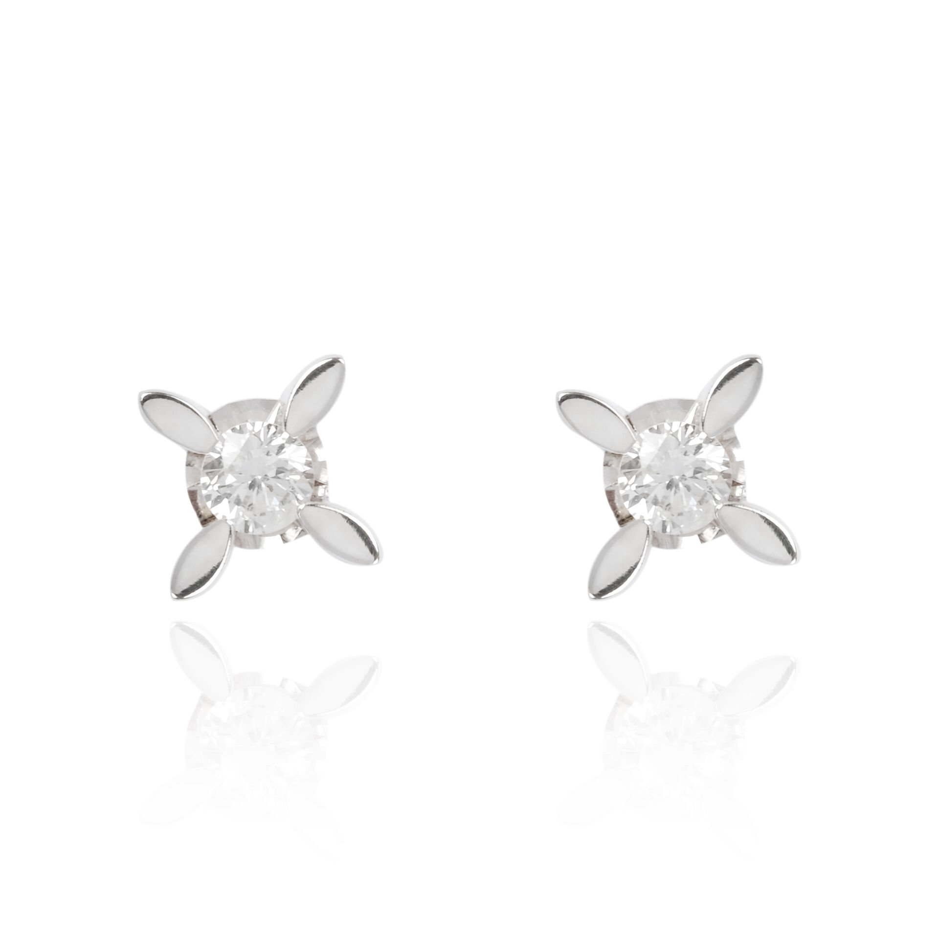 Pırlanta Tektaş Küpe