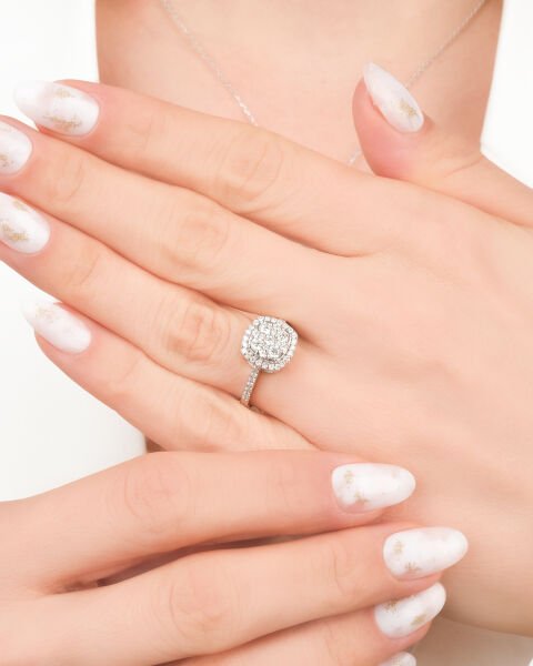 3.74 CT Pırlanta Reina Model Yüzük