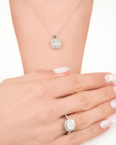 Pırlanta Reina Model Set (Kolye - Küpe - Yüzük)