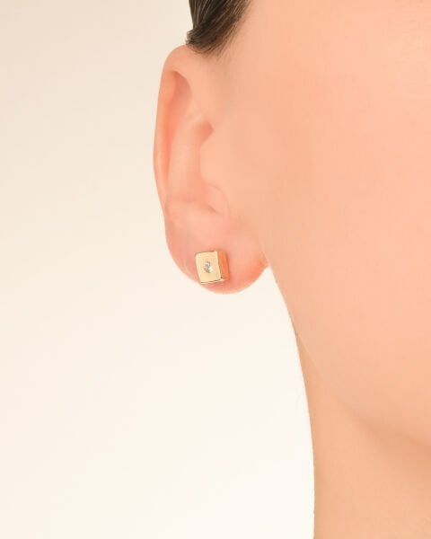 14 Ayar Altın Kare Form Taşlı Küpe