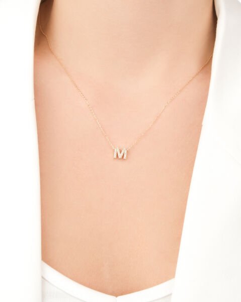 14 Ayar Altın Taşlı M Harfi Kadın Kolye
