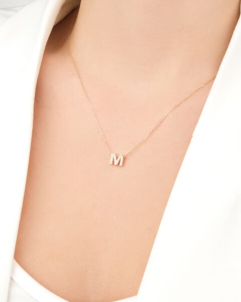 14 Ayar Altın Taşlı M Harfi Kadın Kolye