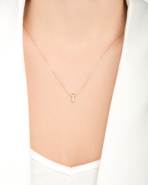 14 Ayar Altın Taşlı İ Harfi Kadın Kolye