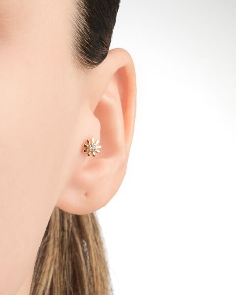 14 Ayar Altın Taşlı Papatya Tragus Küpe