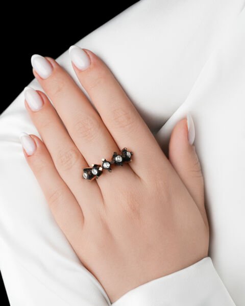 Elmas Beştaş Altın Yüzük