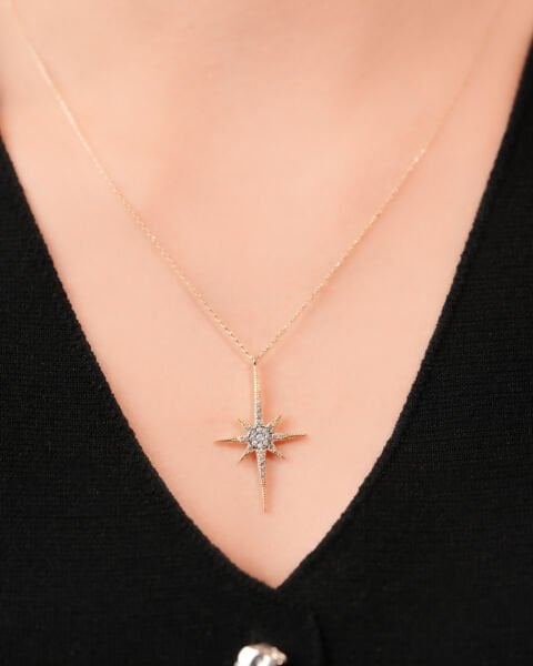 14 Ayar Altın Taşlı Kutup Yıldızı Kolye