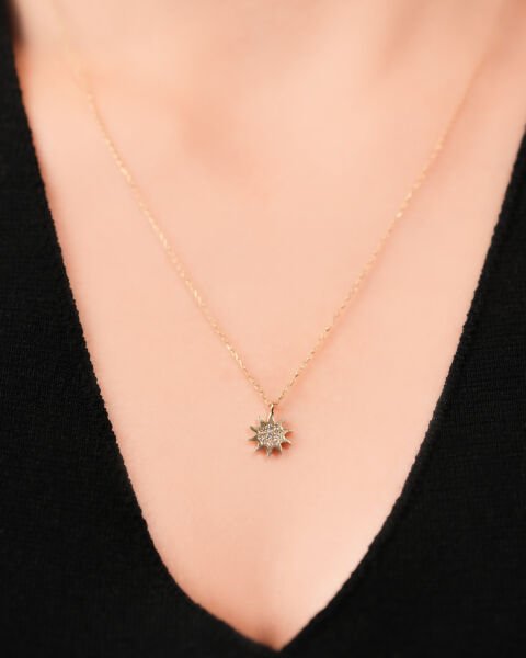 14 Ayar Altın Taşlı Güneş Kolye